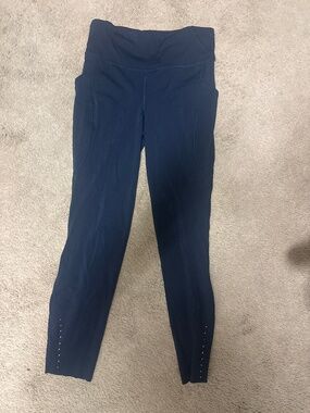 Lululemon fast and free legging, size 6, navy